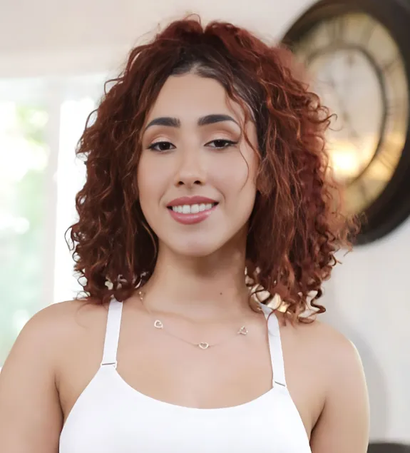 Kira Perez Bio Age, Career, Net Worth, Height, Education, Boyfriend & More